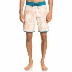 Quiksilver Mens SurfSilk Scallop 19" Boardshorts -ONeill Shop 1ebc46a6 7c1d 4164 9596 281eeb5403e6