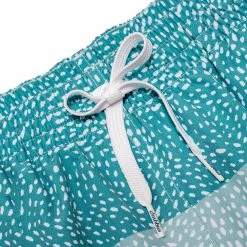 Chubbies Mens The Whale Shark 7" Swim Trunks -ONeill Shop 1fd07c77 58db 4619 b805 f9cad57404d8