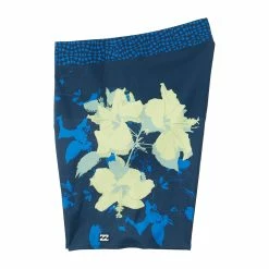 Billabong Mens Sundays Airlite 19" Boardshorts 34 Billabong Mens Sundays Airlite 19" Boardshorts -ONeill Shop 21b72fc4 f25d 4005 b064 8fdaeebff85c