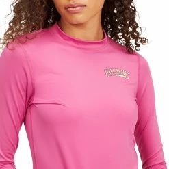 Billabong Womens Core Loose Fit Long Sleeve Rashguard Rashguard -ONeill Shop 827192d9 98f6 4c71 8eb4 200aef725c42