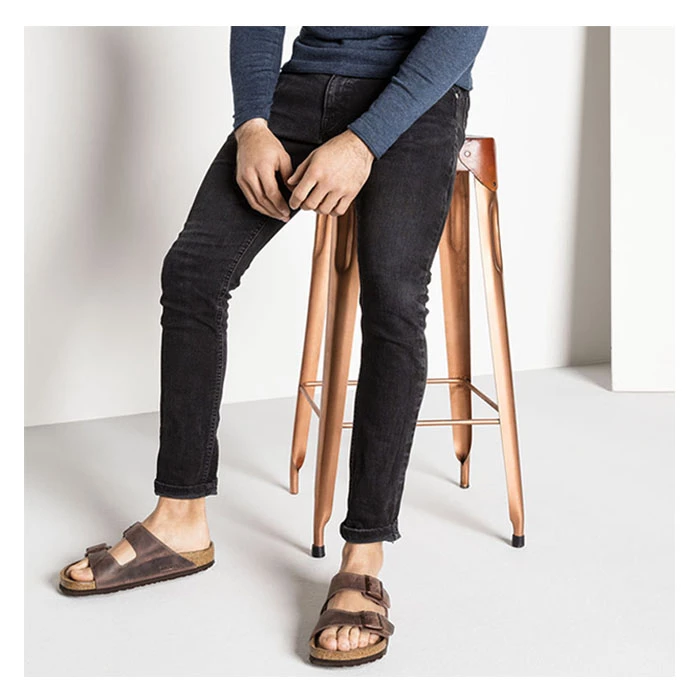 Birkenstock Men's Arizona Oiled Leather Casual Sandals Habana 6 Birkenstock Men's Arizona Oiled Leather Casual Sandals Habana - Image 4