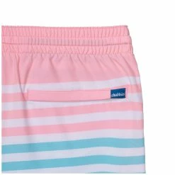 Chubbies Mens The On The Horizons 5.5" Swim Trunks -ONeill Shop 92719a52 b910 4c74 b167 5a8813445075