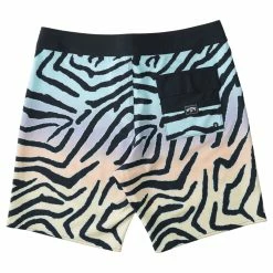 Billabong Mens Sundays Pro 19" Boardshorts 32 Billabong Mens Sundays Pro 19" Boardshorts -ONeill Shop af2022e4 e07e 4526 b74a c4a3cd69d6e5