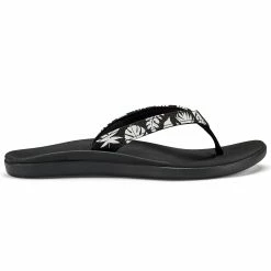 Olukai Girl's Ho'opio Flip Flops -ONeill Shop d2d8462d 0a95 4be3 ab48 178a79ccd94c