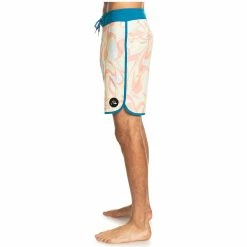 Quiksilver Mens SurfSilk Scallop 19" Boardshorts -ONeill Shop dc48038e 864d 409f 96bb 25f877ddd4a8
