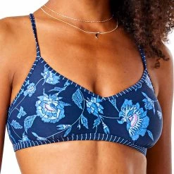Carve Designs Womens Stinson Bikini Top 24 Carve Designs Womens Stinson Bikini Top -ONeill Shop e2929fe0 f18b 4178 8ed0 17a5926553d2